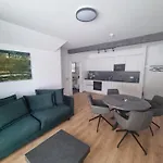 Rezydencja Borowice Apartament *