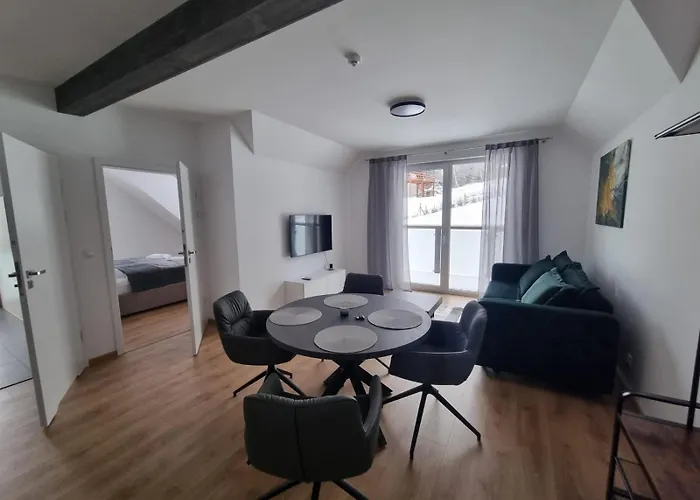 Rezydencja Borowice Apartment